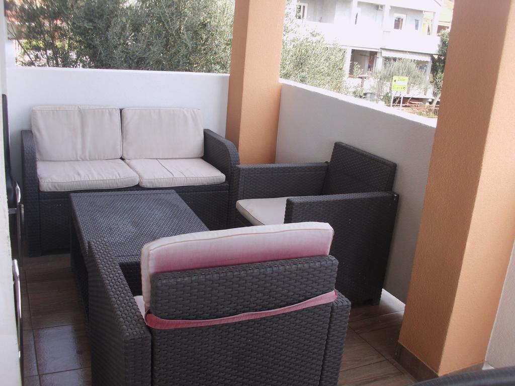 Apartments Mira Bibinje Exterior photo